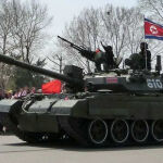 Así son los Pokpung-ho: los tanques de batalla modernos que usaría Kim Jong-un para invadir Corea del Sur