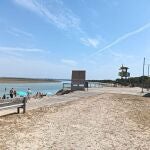 Vista de la playa de Puerto Real en el inicio de la temporada alta del verano