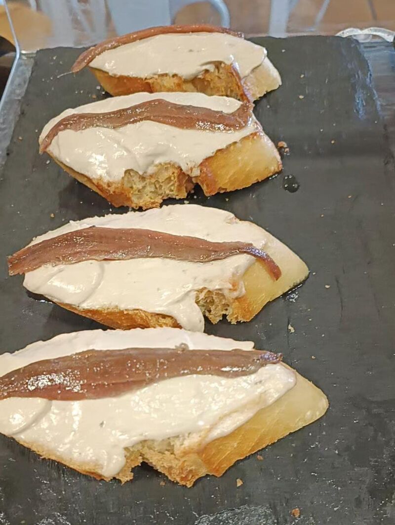 Salsa 'Moji moji' en una tapa