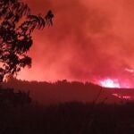 Sucesos.- El fuego de Calera y Chozas (Toledo) se complica y pasa a nivel 2, con quince medios y 67 efectivos trabajando