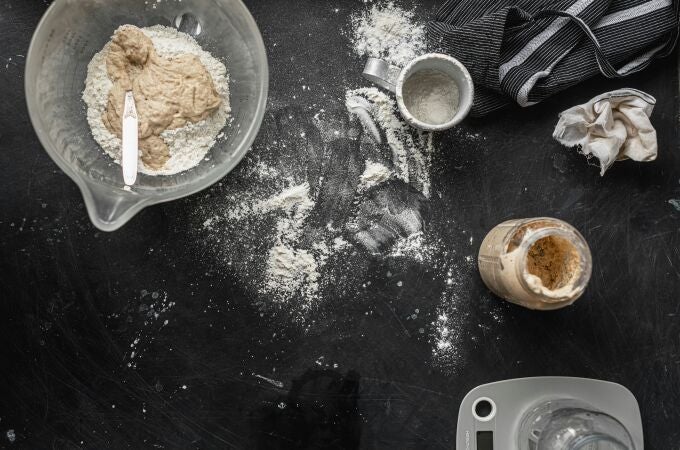 Por qué mezclar bicarbonato con azúcar puede cambiar tus recetas dulces
