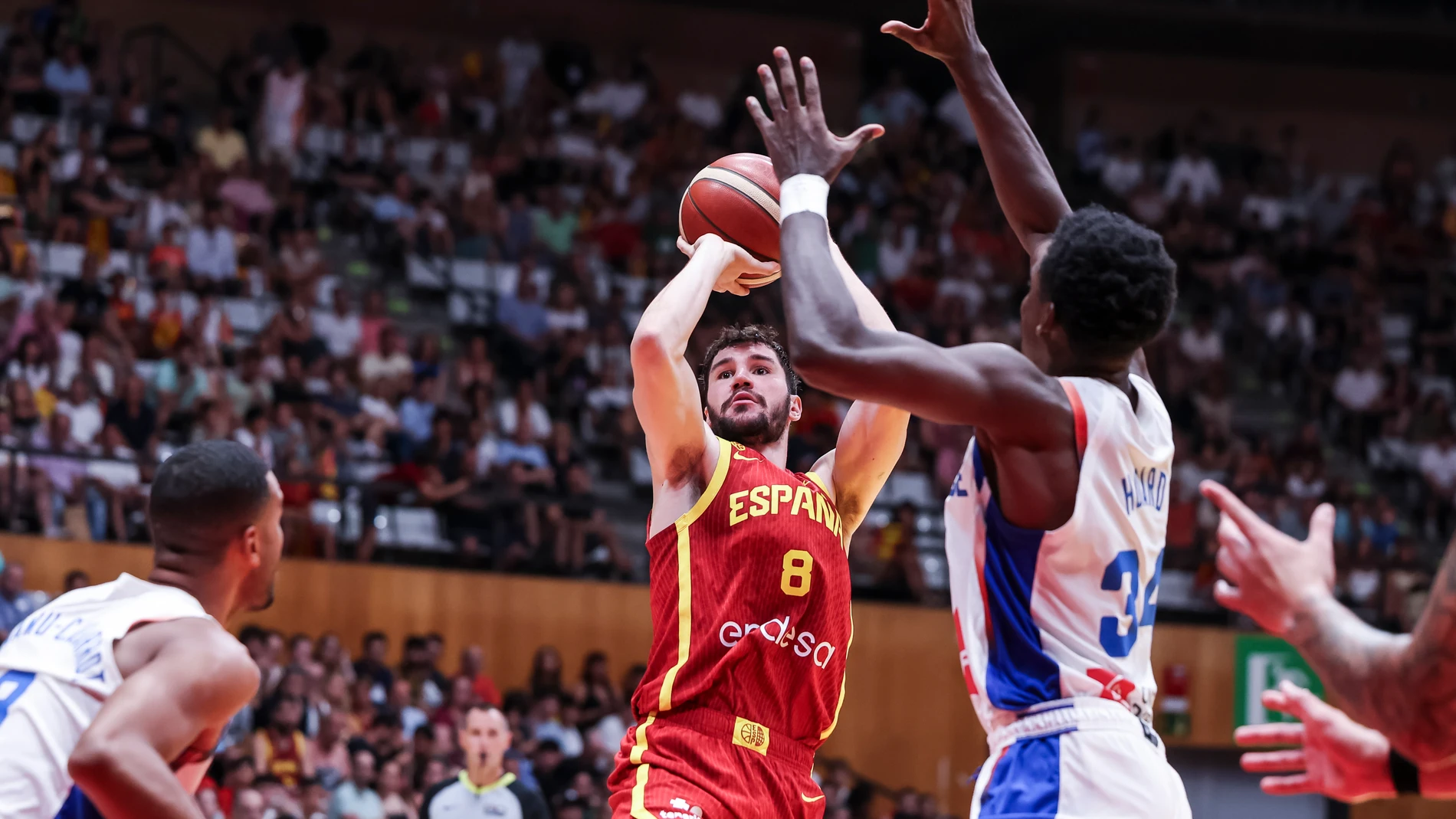 Dario Brizuela of Spain in action during City of Badalona Tournament, basketball match played between Spain and France at Olimpic Arena on August 14, 2025 in Badalona, Spain.AFP7 14/08/2025 ONLY FOR USE IN SPAIN