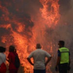 Cortada la A-52 en Orense, entre los kilómetros 124 y 129 por los incendios forestales