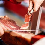 Reino Unido veta el jamón serrano y otros productos de la UE: lo que debes saber antes de viajar