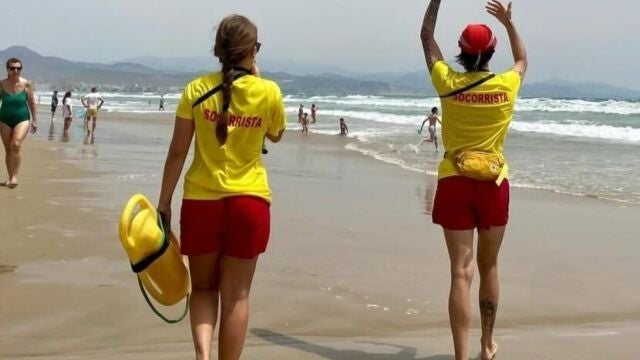 Alicante.- Salvamento y Socorrismo realiza 2.400 asistencias y 50 rescates en las playas de Alicante en julio