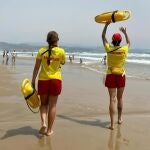 Alicante.- Salvamento y Socorrismo realiza 2.400 asistencias y 50 rescates en las playas de Alicante en julio