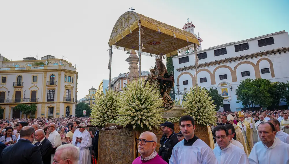 Procesión de la Virgen de los Reyes, patrona de Sevilla