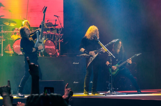 La banda de metal Megadeth, en el escenario