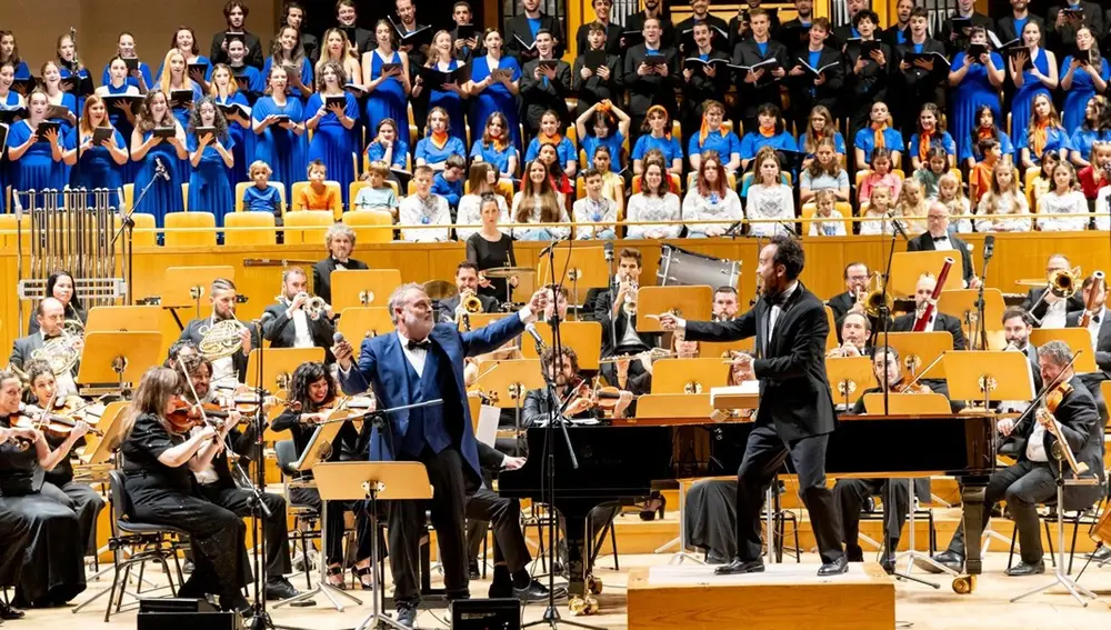 Pablo Carbonell y Juan Antonio Simarro y la Orchesta Sinfónica Contemporánea de España