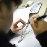 IES Pacífico, en el que se enseña diversos modulos de grado medio y superior de FP desarrollados de la electrónica, y de los que existe una demanda permanente de los alumnos por las distintas empresas del sector.
