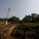 El incendio de Yeres-Llamas (León) avanza hacia Ponferrada con evacuaciones y comportamiento irregular