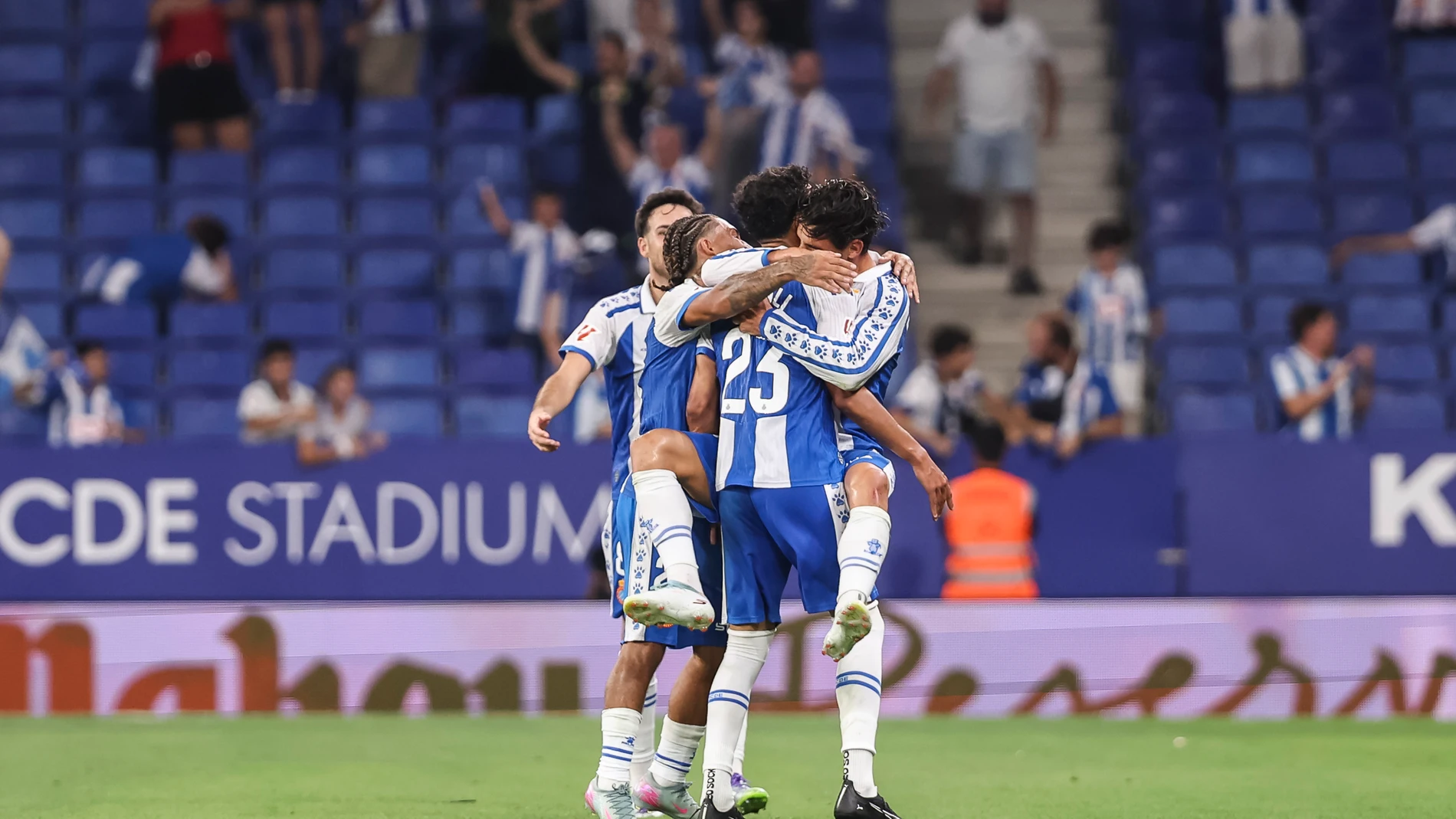 Pere Milla of RCD Espanyol celebrates a goal with his teammates during the Spanish league, La Liga EA Sports, football match played between RCD Espanyol and Atletico de Madrid at RCDE Stadium on August 17, 2025 in Cornella, Barcelona, Spain. AFP7 17/08/2025 ONLY FOR USE IN SPAIN