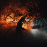 Lucha contra el fuego en Oimbra (Orense)