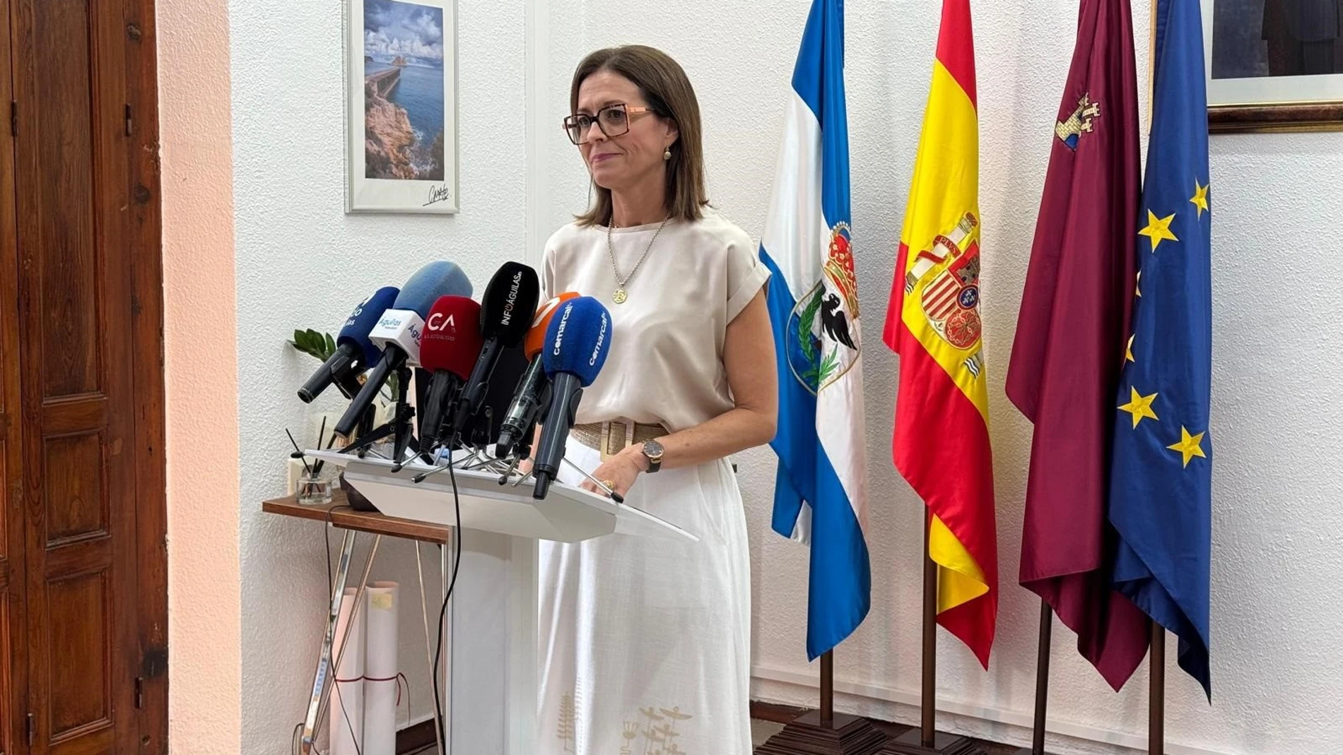 La socialista Mari Carmen Moreno deja la alcaldía de Águilas (Murcia) REMITIDA / HANDOUT por AYUNTAMIENTO DE ÁGUILAS Fotografía remitida a medios de comunicación exclusivamente para ilustrar la noticia a la que hace referencia la imagen, y citando la procedencia de la imagen en la firma 19/08/2025