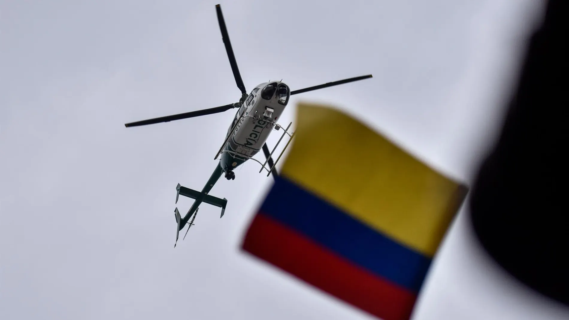 Colombia.- AMP.- Mueren ocho policías por el derribo de un helicóptero con un dron en el noroeste de Colombia