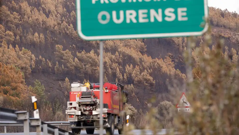 Quince días desde que Chandrexa empezó a arder: Galicia tiene siete focos activos que queman 79.110 hectáreas