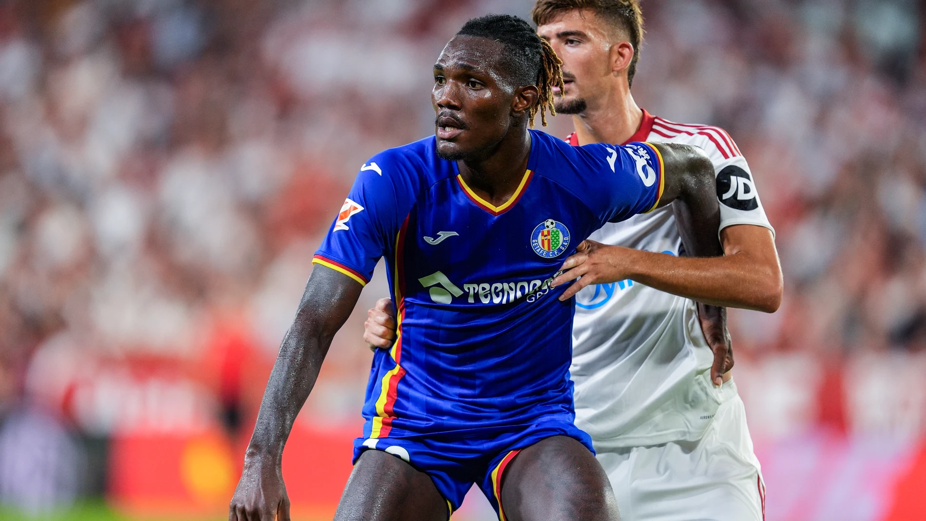 Christantus Uche of Getafe CF looks on during the Spanish league, LaLiga EA Sports, football match played between Sevilla FC and Getafe CF at Ramon Sanchez-Pizjuan stadium on August 25, 2025, in Sevilla, Spain. AFP7 25/08/2025 ONLY FOR USE IN SPAIN