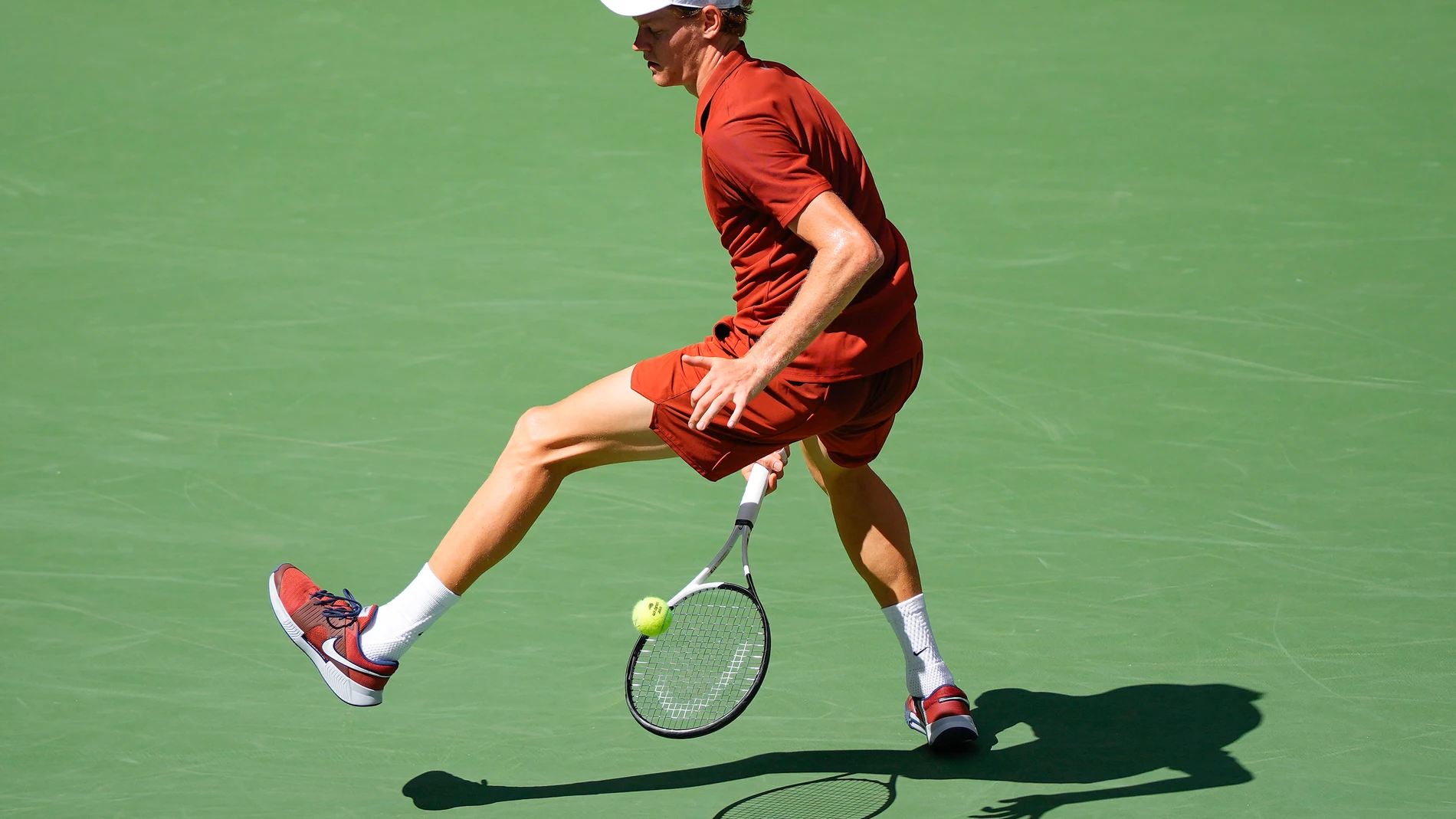 Jannik Sinner, of Italy, returns a shot to Vit Kopriva, of the Czech Republic, during the first round of the U.S. Open tennis championships, Tuesday, Aug. 26, 2025, in New York. (AP Photo/Yuki Iwamura)