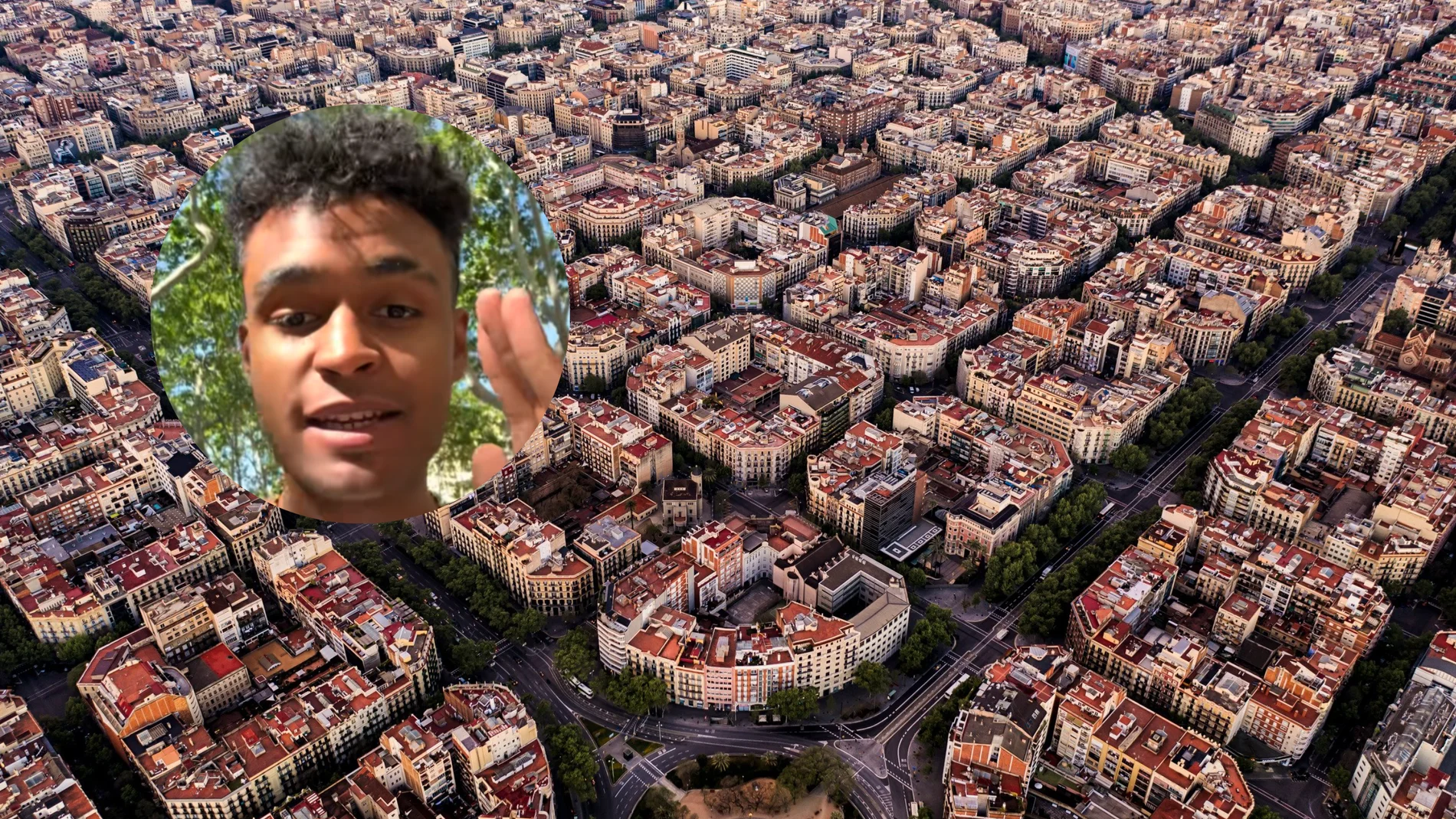 Un creador de contenido en la ciudad de Barcelona