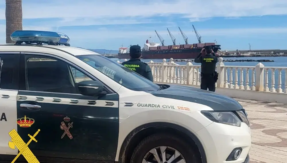 Sucesos.- Un guardia civil pierde parte de un dedo de un mordisco durante una intervención en Garrucha (Almería)