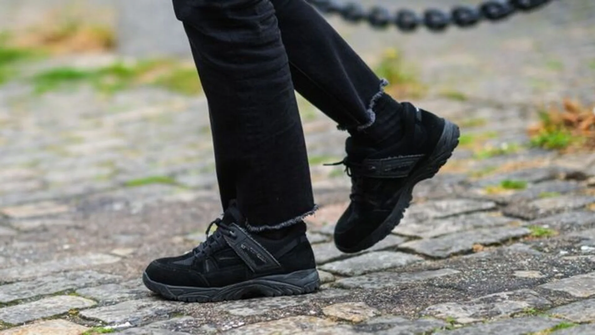 Skechers