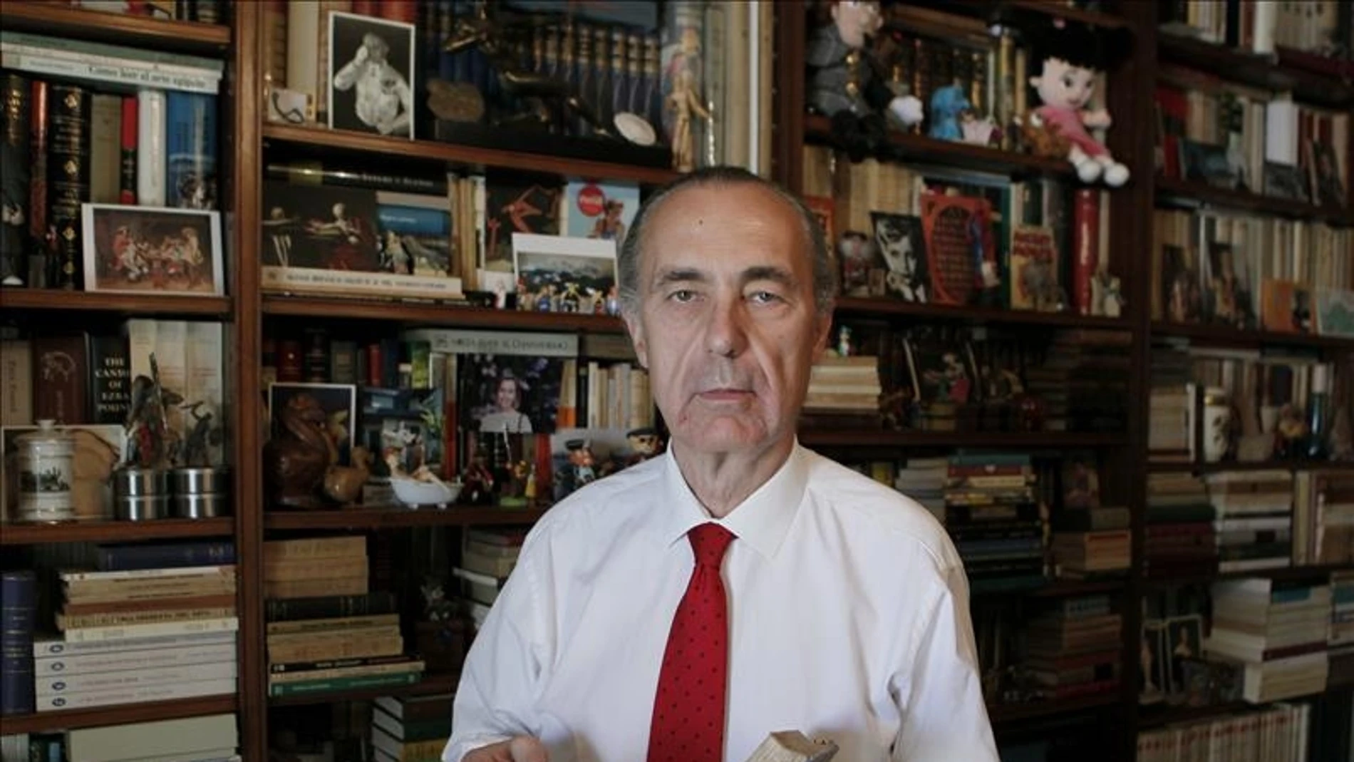 Luis Alberto de Cuenca, Premio Nacional de Poesía