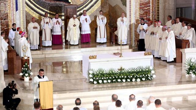 El Papa Francisco en el santuario de Juan Pablo II