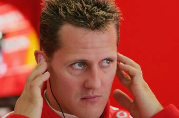 De auriculares a montarlo en un monoplaza: salen a la luz las extrañas técnicas a las que fue sometido Schumacher para reactivar su cerebro