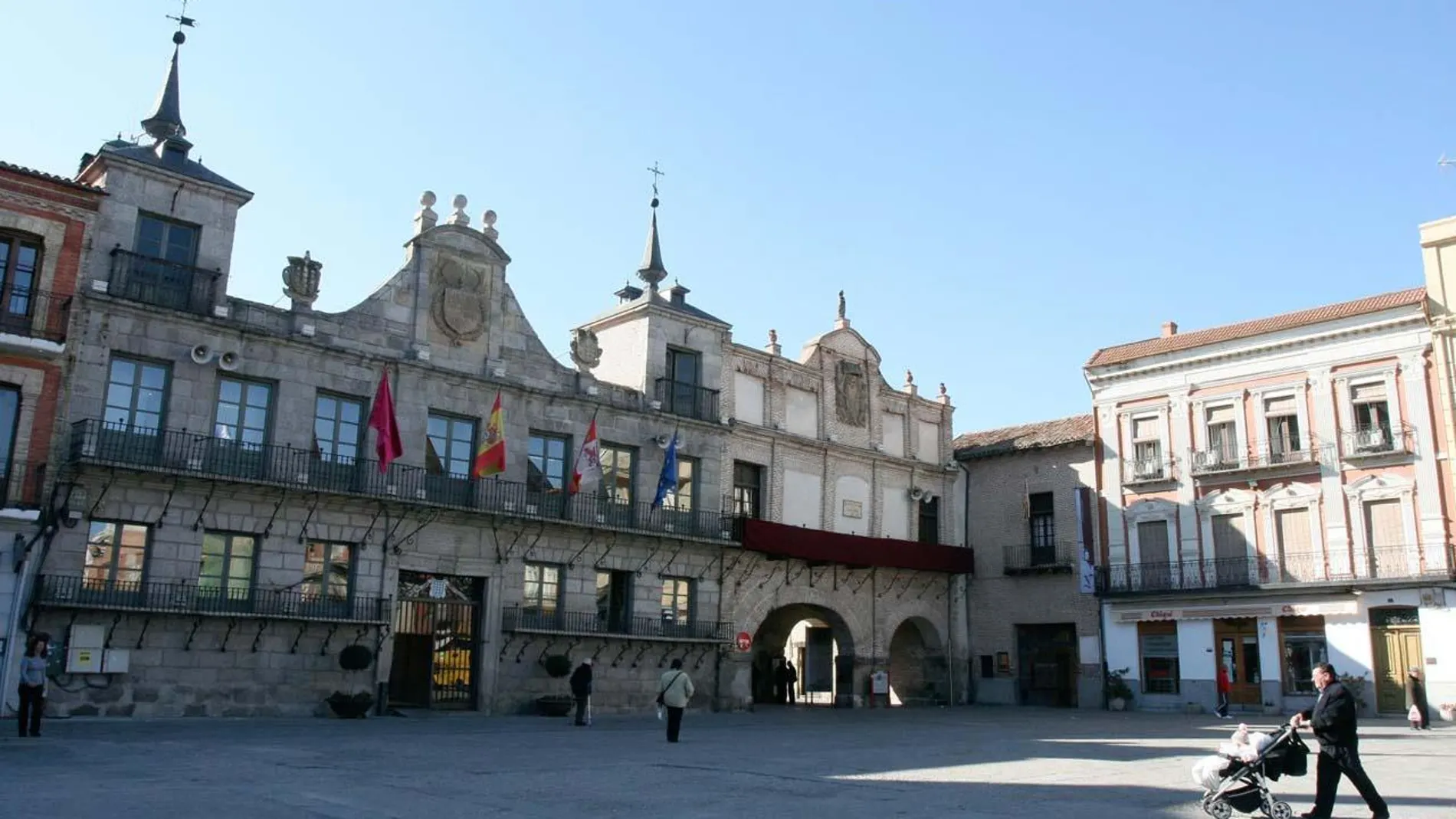 Ayuntamiento y Casa de los Arcos de Medina del Campo