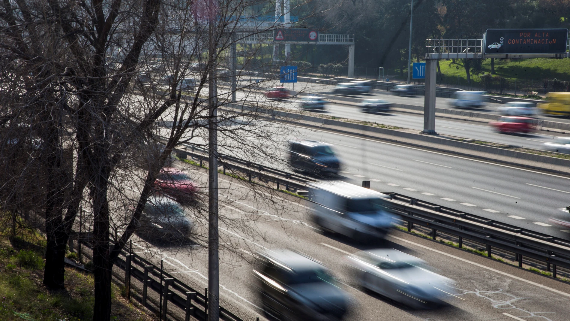 Vista de una de las vías de acceso a la M-30 de Madrid.