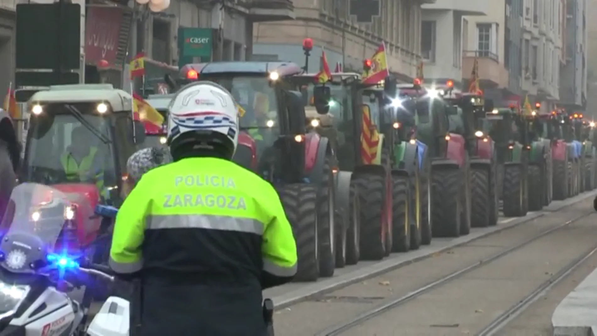 Tractorada contra la subida del gasóleo en Zaragoza