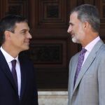 El Rey Felipe VI y el presidente del Gobierno, Pedro Sánchez, en el Palacio de Marivent / Foto: Efe