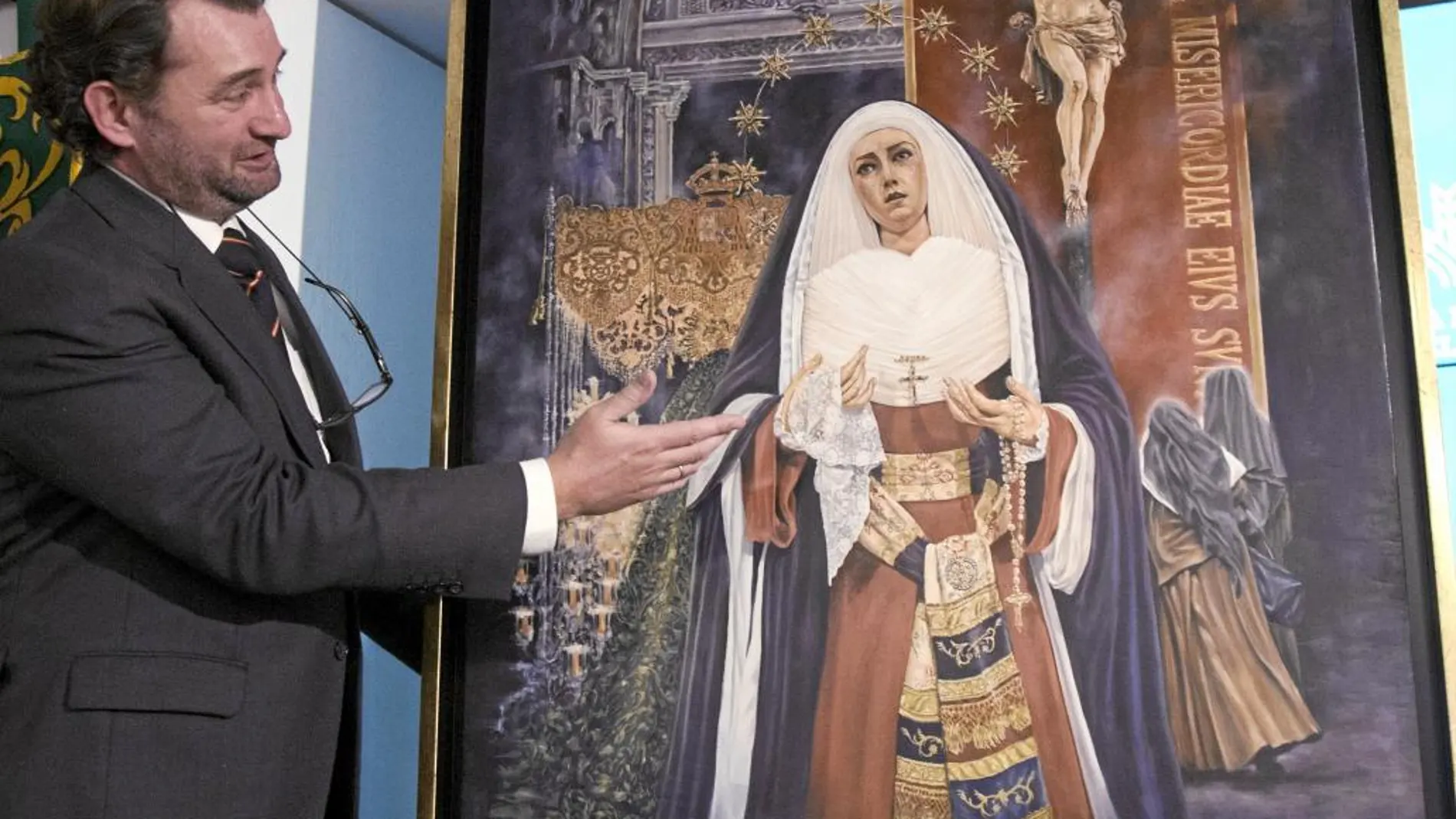 César Ramírez explica su obra en la sede de la Fundación Caja Rural