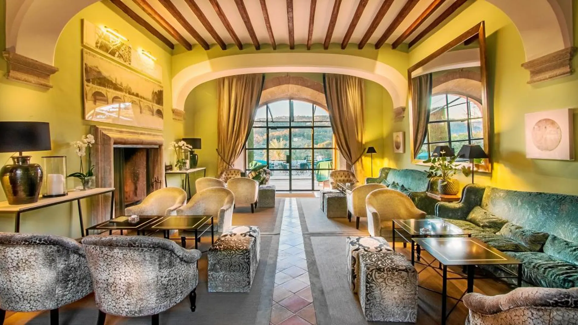 El hotel se caracteriza por la elegancia de su mobiliario, que crea espacios muy acogedores.