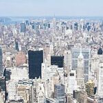 «La ciudad a la que siempre se regresa» por Esther Jaén