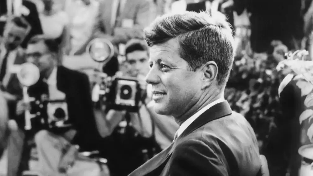 Fotografía tomada en 1959 del presidente John Fitzgerald Kennedy durante una rueda de prensa en Omaha, Nebraska (EEUU)