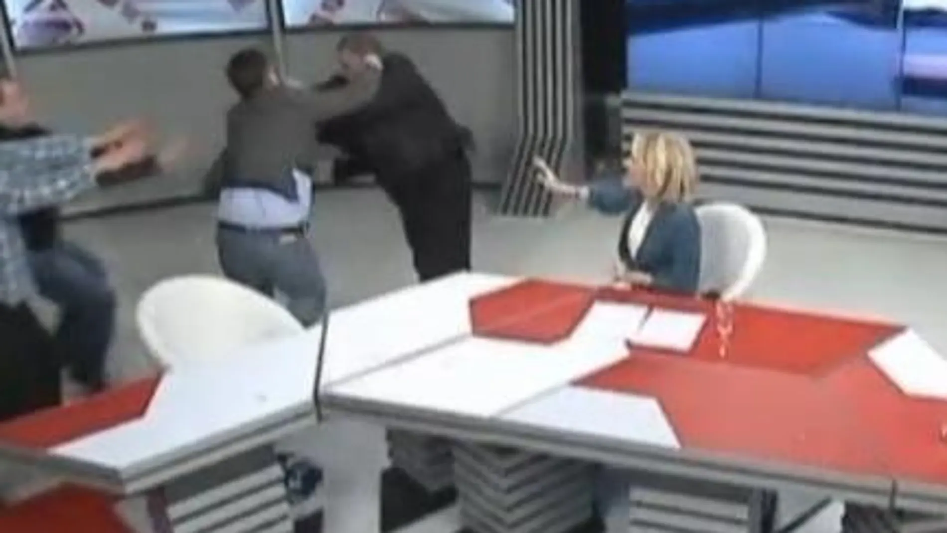 Pelea en un plató de televisión