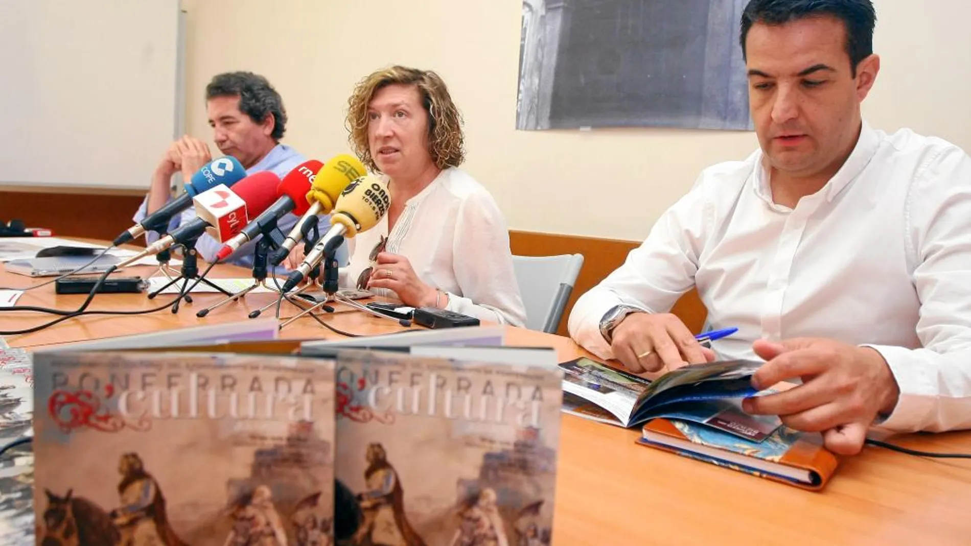 La concejala María Antonio Gancedo presenta «es’Cultura», en Ponferrada