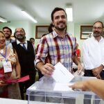Garzón vota en Málaga