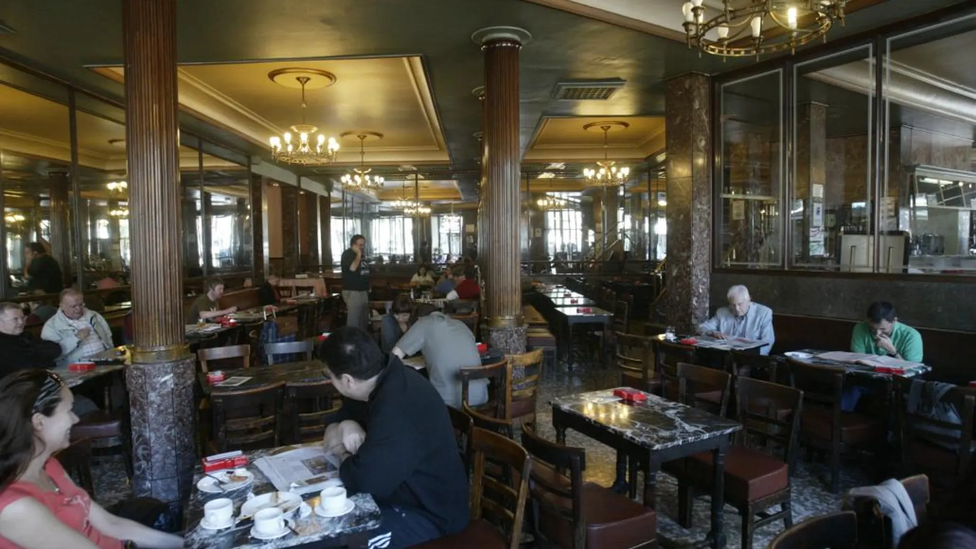 El Café más antiguo dice adiós por Facebook