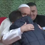  El Papa Francisco consuela a un niño preocupado por el alma de su padre ateo