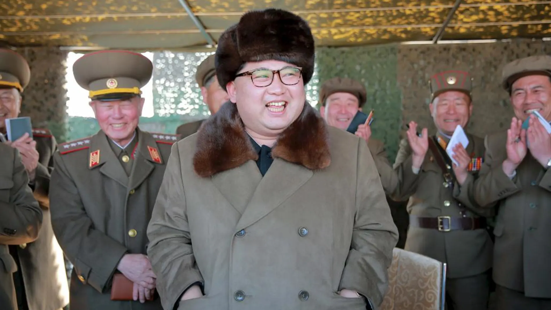 El líder norcoreano, Kim Jong Un, durante una manifestación militar