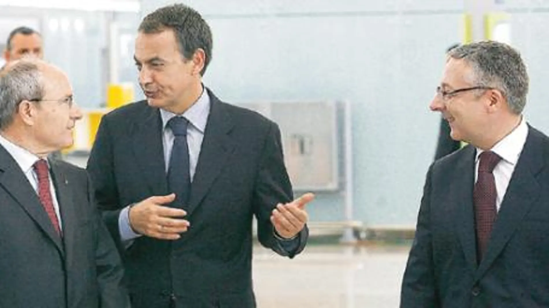 Zapatero promete a Cataluña tener más recursos que la media española