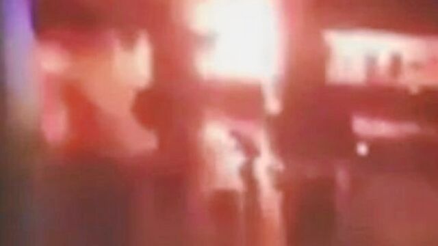 «Se escuchó un tiroteo y luego vimos una bola de fuego»
