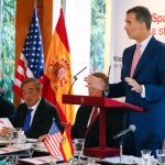 El Rey durante su intervención en un desayuno empresarial organizado por el Instituto Español de Comercio Exterior (ICEX) y la Cámara de Comercio de EEUU