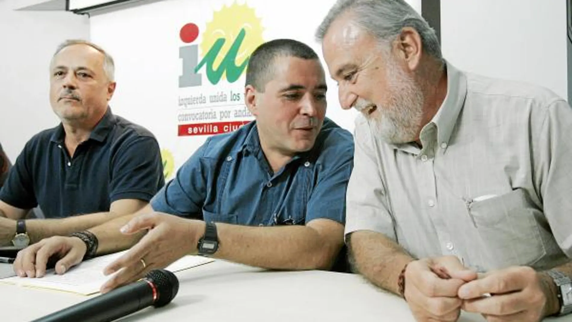 La Fundación DeSevilla gastará otros 915000 euros en contra del interventor