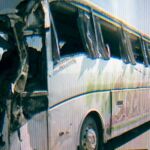 Una fallecida y 26 heridos al volcar un autobús en Sevilla