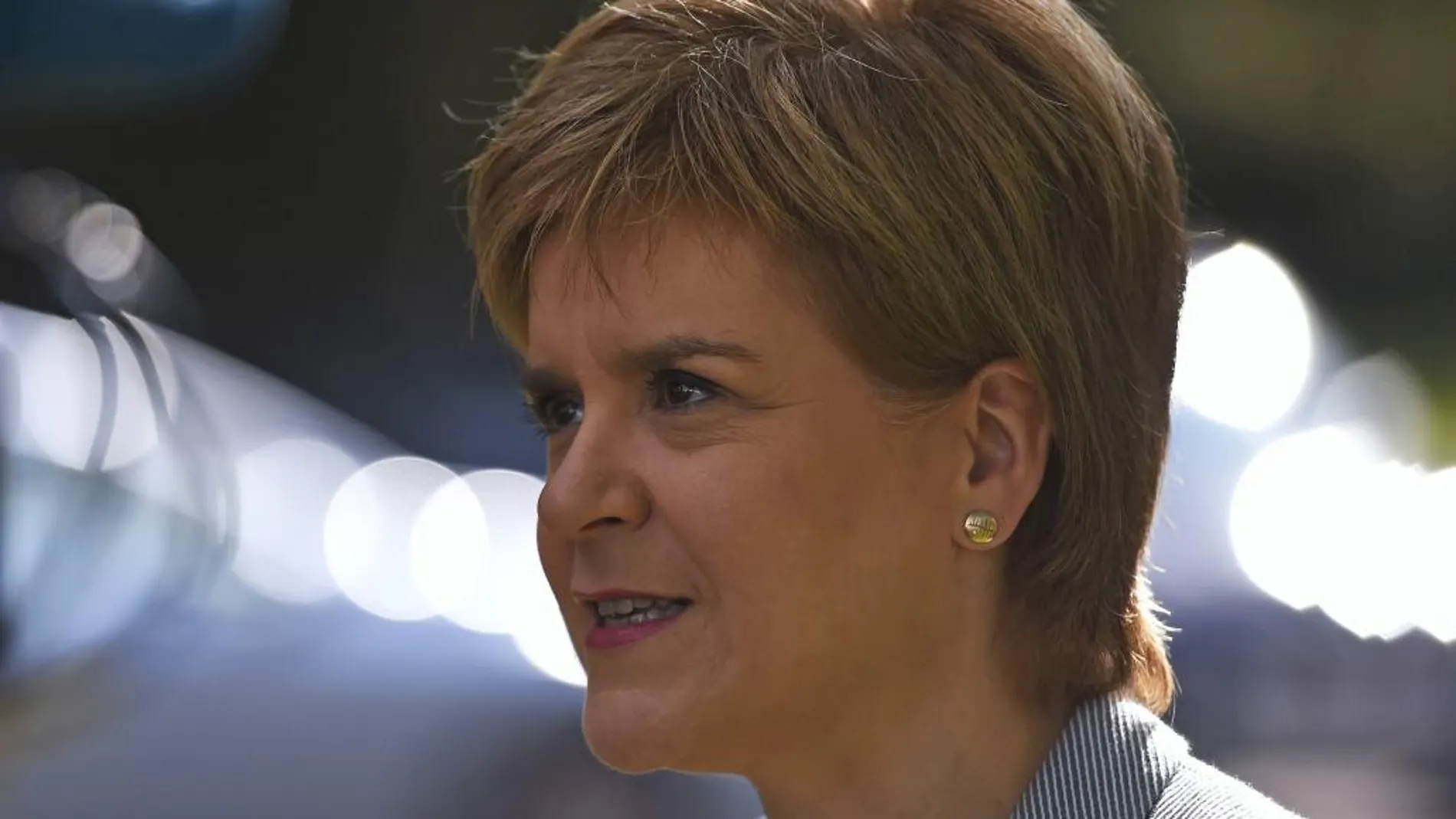 Sturgeon: «Votamos a favor de quedarnos en la UE»