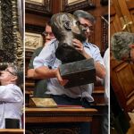 Trabajos de retirada del busto de Don Juan Carlos del Ayuntamiento de Barcelona.