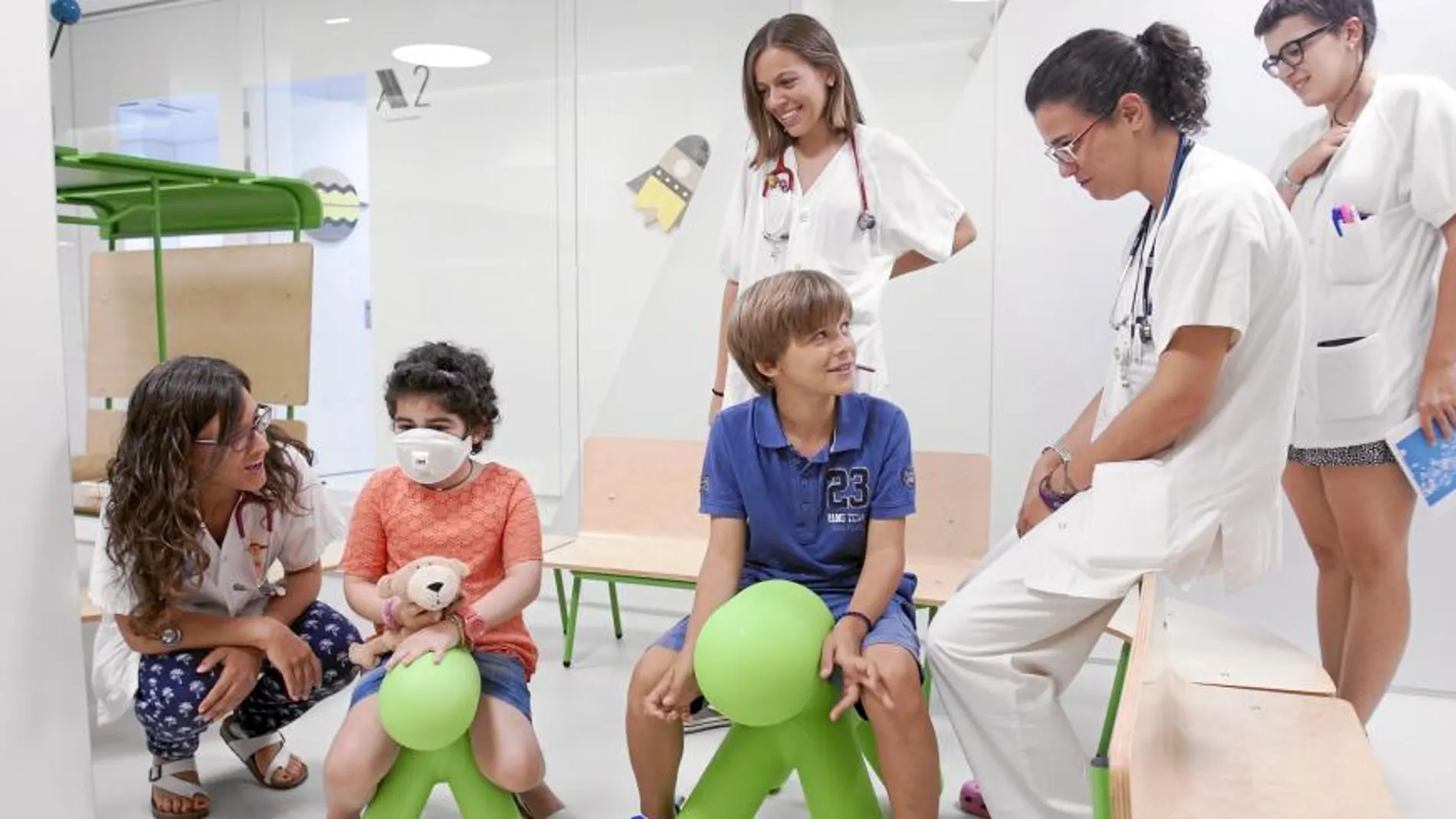 El nuevo espacio para el tratamiento de los niños con cáncer del Vall d’Hebron está diseñado para hacer más llevadera la estancia ambulatoria